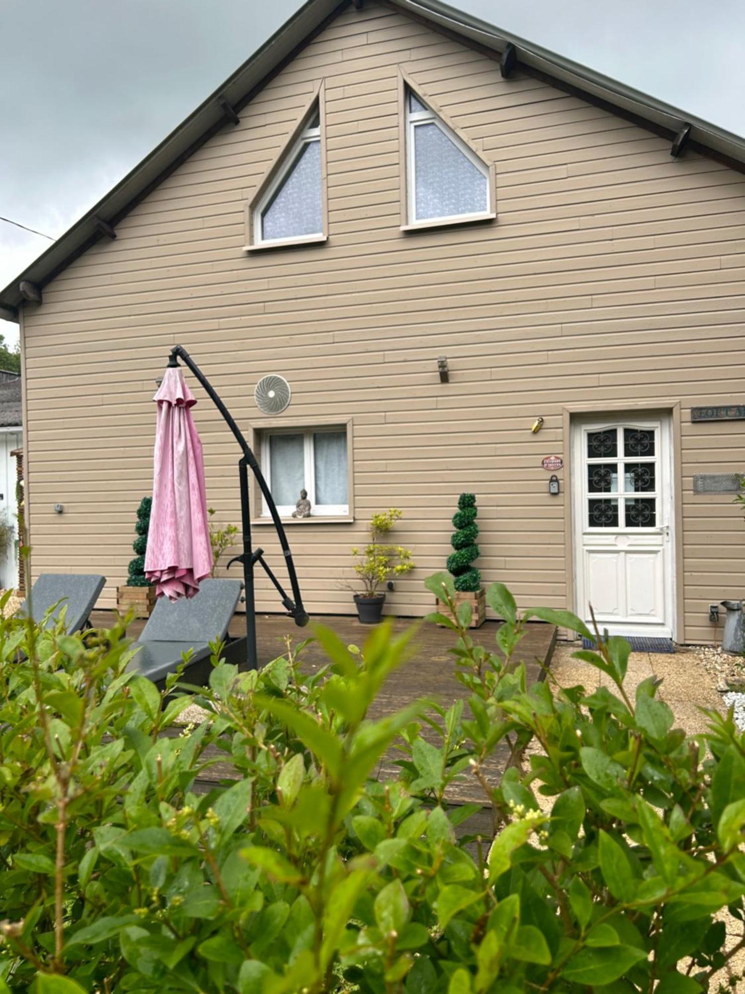 Loft And Spa Les Preaux Exteriör bild