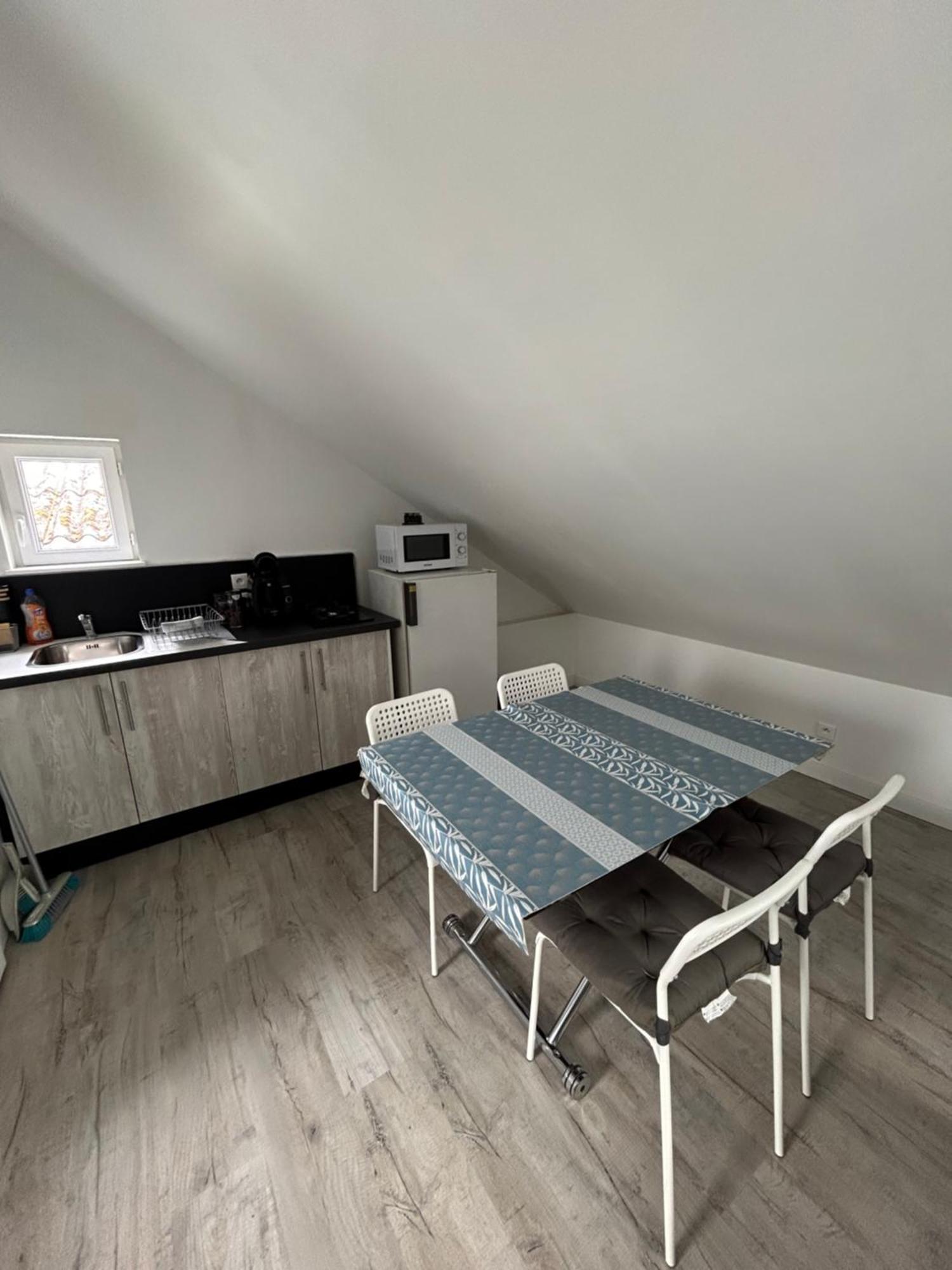 Loft And Spa Les Preaux Exteriör bild